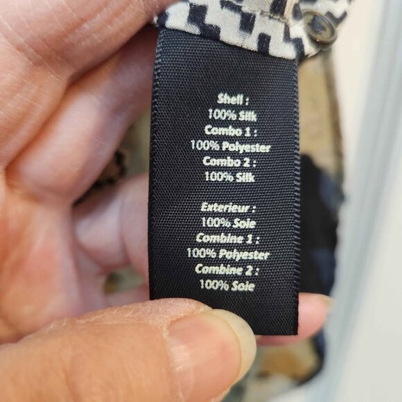 Elizabeth and James Black and White Sleeveless Blouse - Picture 6 of 12